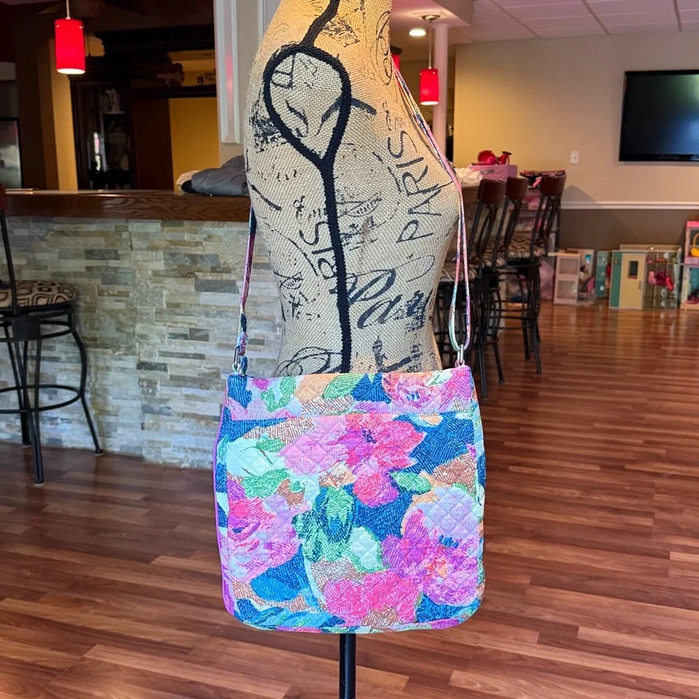 Bright floral print Vera Bradley crossbody purse - Picture 2 of 7